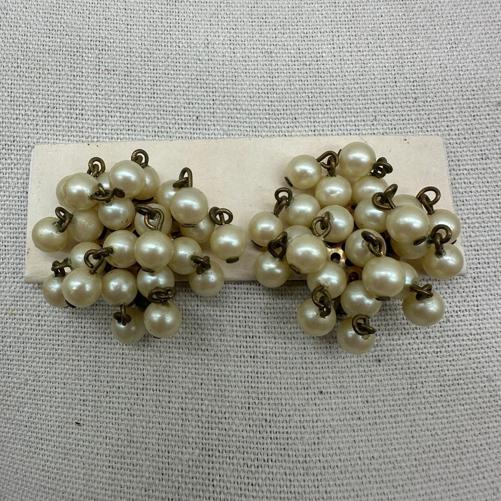Vintage Faux Pearl Beaded Clip On Earrings Georgeous Old Hollywood‎ Glam